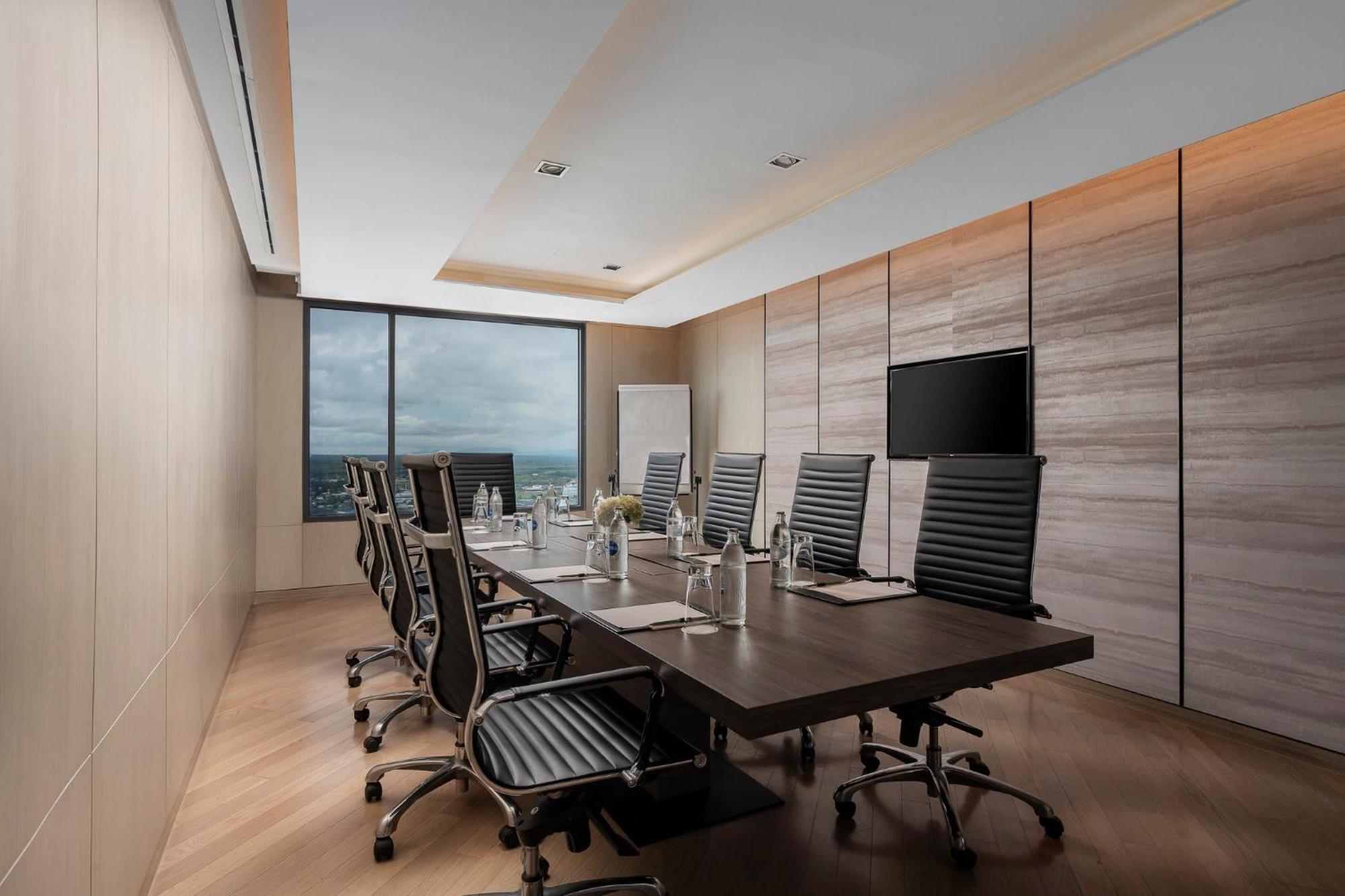 Holiday Inn & Suites Rayong City Centre By Ihg Εξωτερικό φωτογραφία