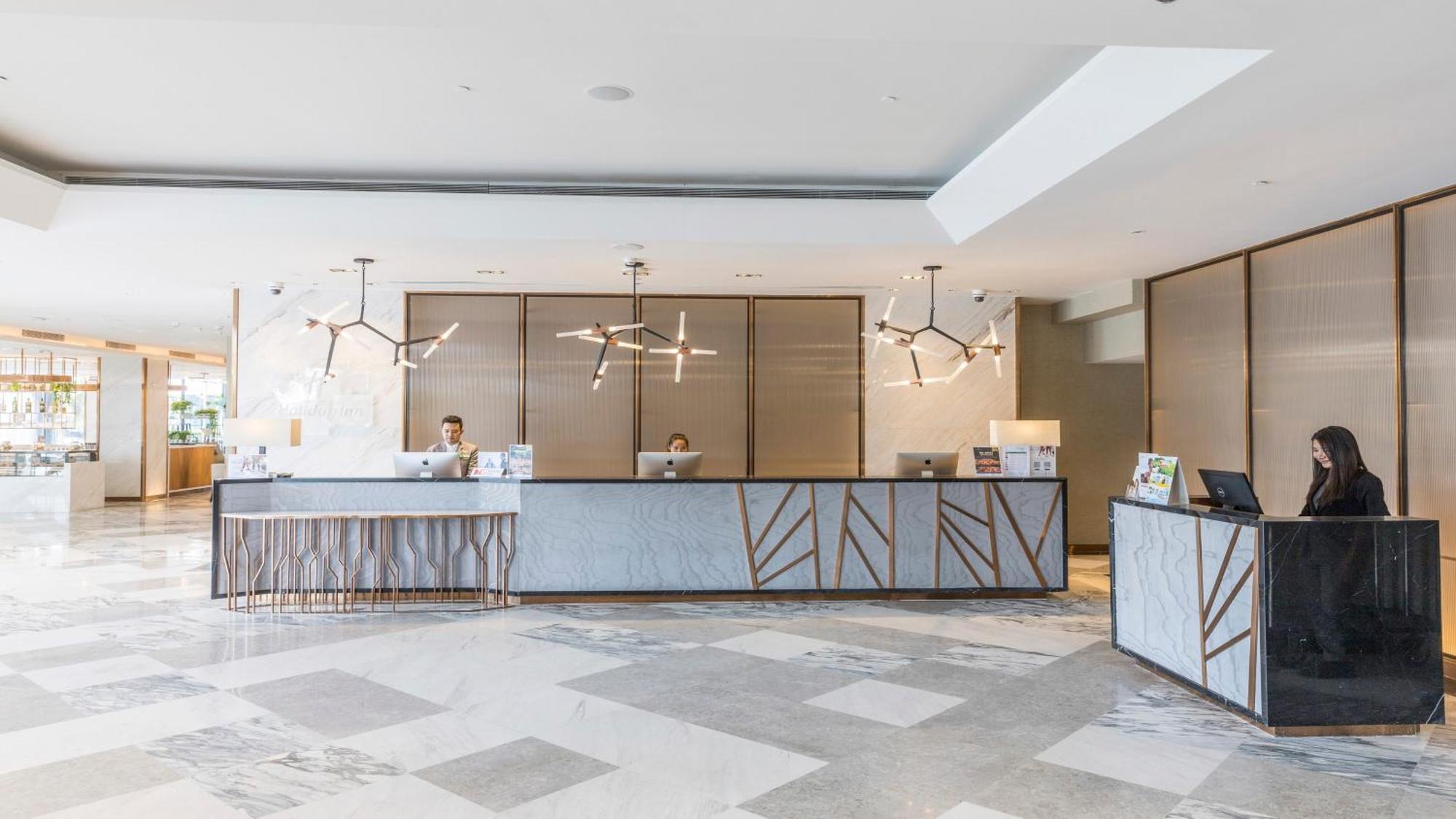 Holiday Inn & Suites Rayong City Centre By Ihg Εξωτερικό φωτογραφία