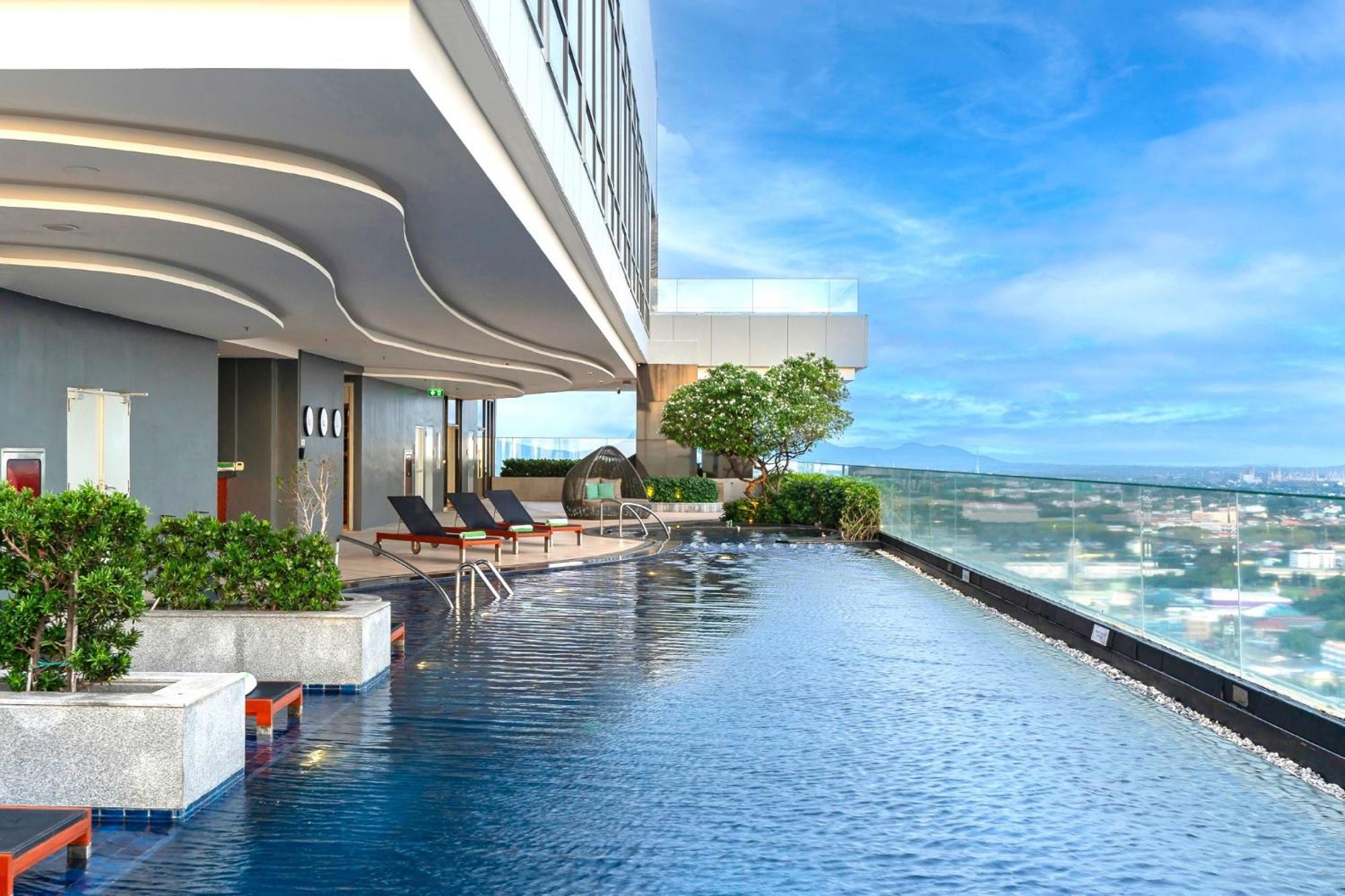 Holiday Inn & Suites Rayong City Centre By Ihg Εξωτερικό φωτογραφία